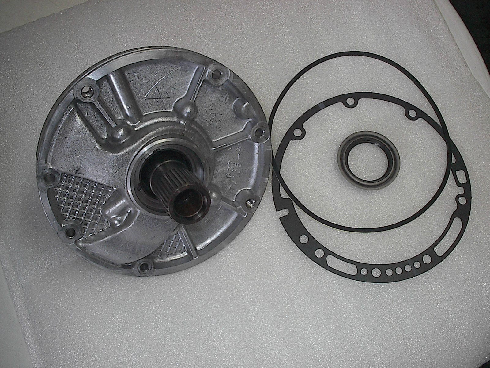 FORD AODE, 4R70W, 4R75W, 4R70E, 4R75E FRONT PUMP SEAL KIT W - Foto 3